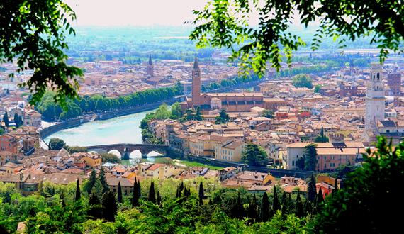 Gay City Breaks in Italy: Verona